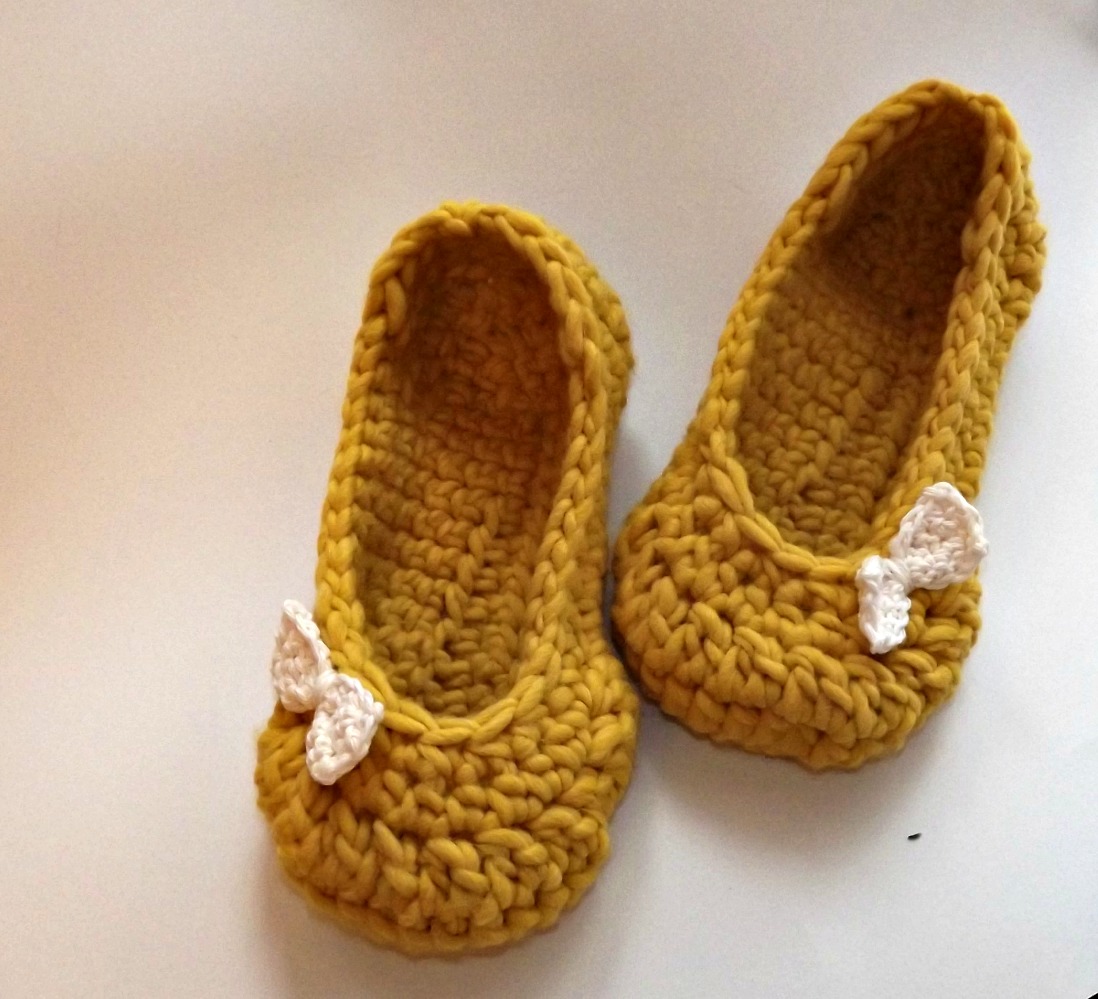Crochet Slippers For Women, Thick Luxury Yellow Wool With Bow 9 10