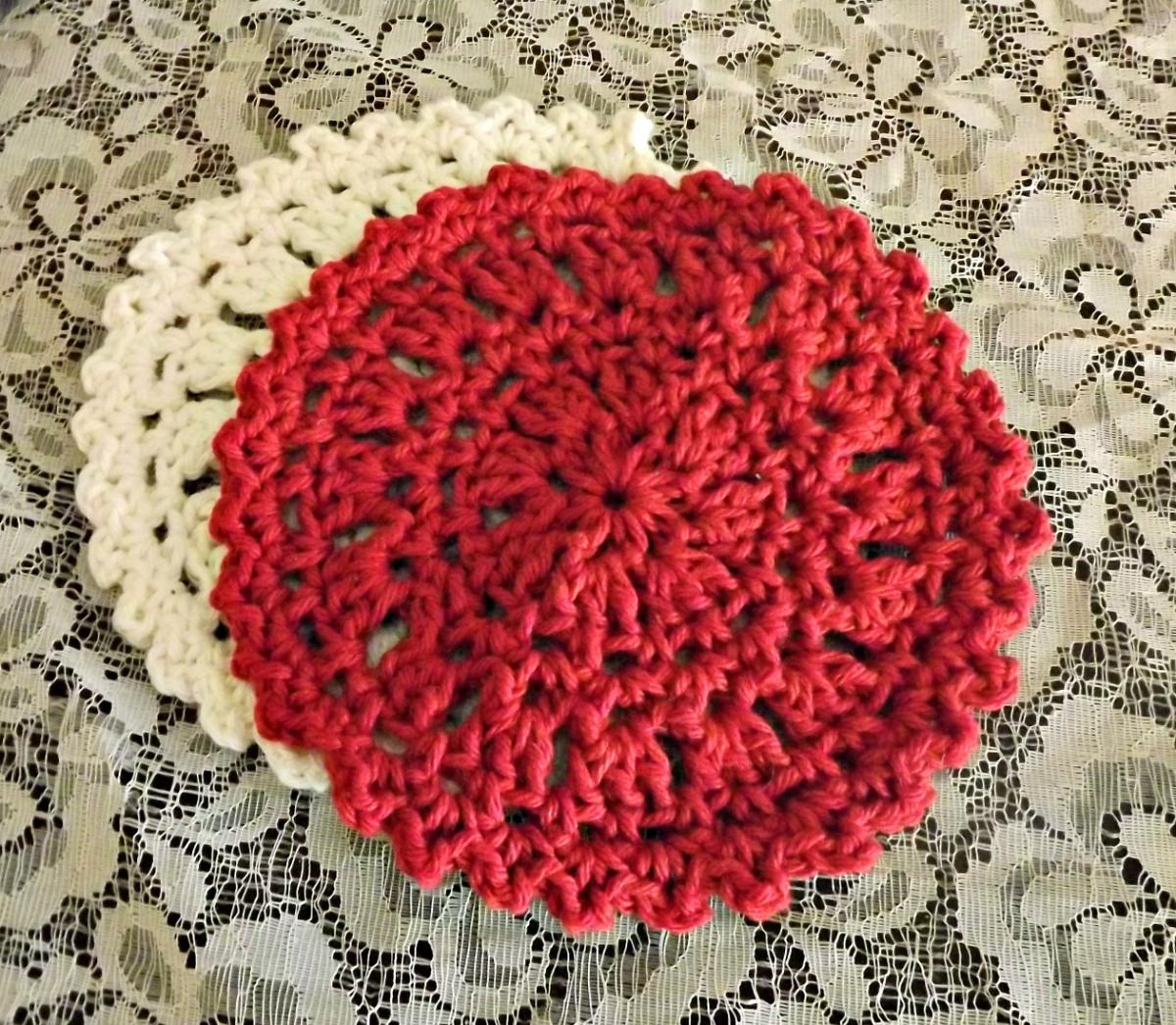 Sweet Dishcloths, Doily Style, Red And Ecru